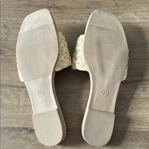 Size 8.5 A New Day Tan Woven Slide Sandals - Picture 2 of 3